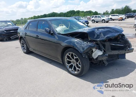 2016 Chrysler 300 S из США, поврежденный, VIN 2C3CCABG3GH219954